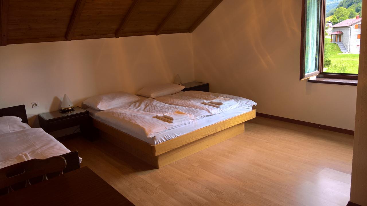 Bed & Breakfast Gostilna Lokve